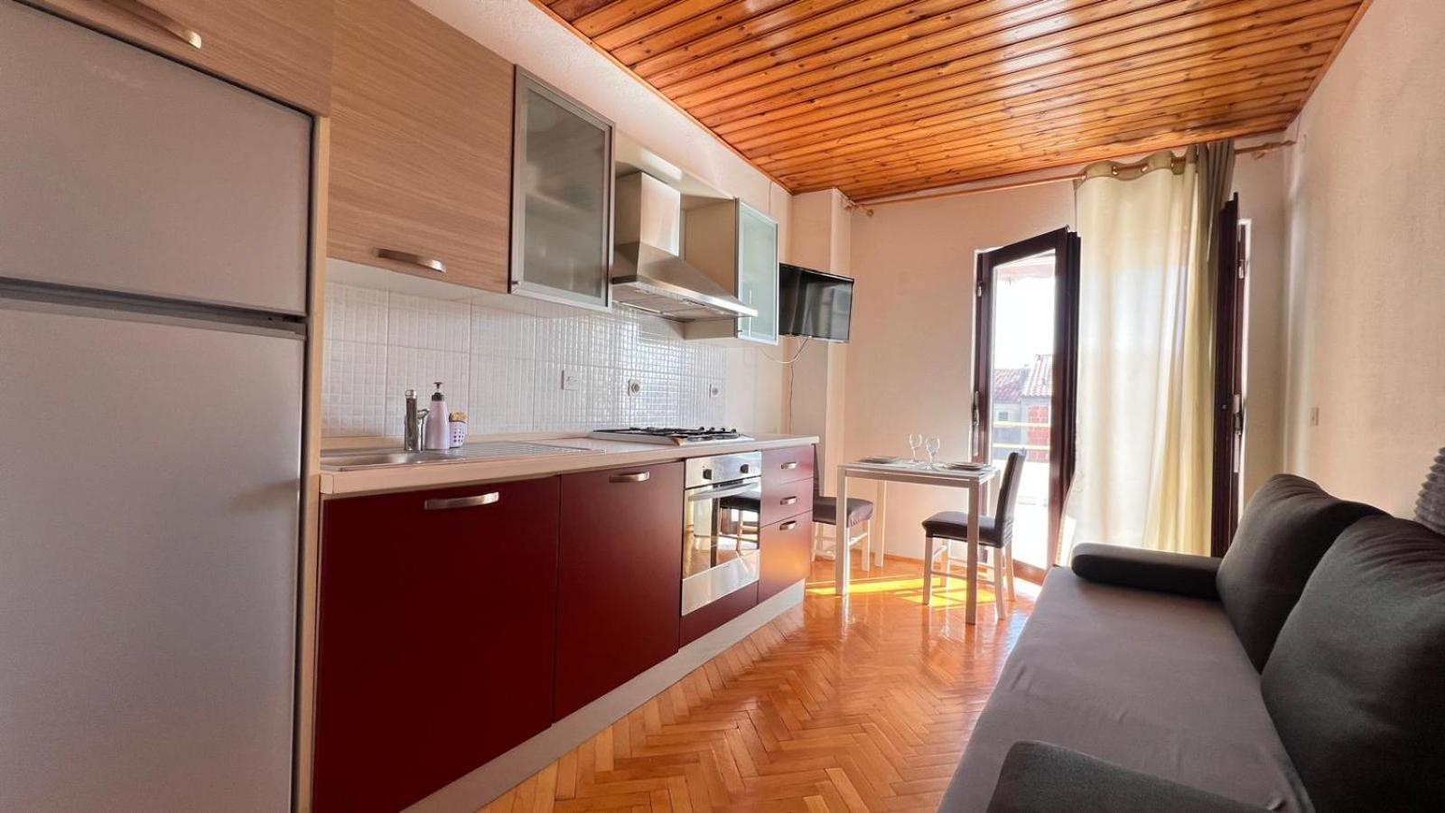 Apartment Kuba Makarska Eksteriør billede